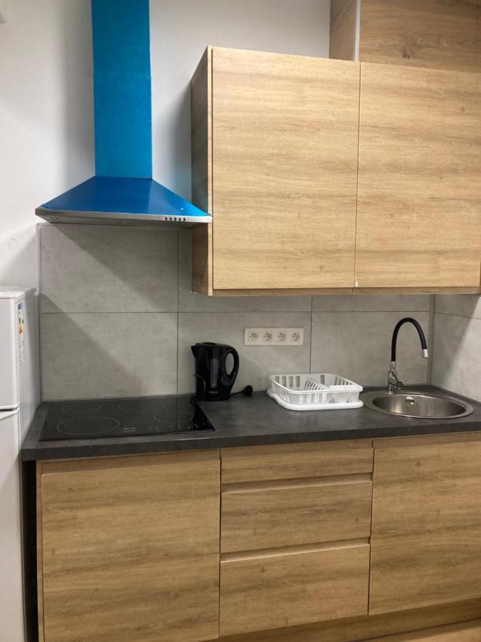 Superbe Studio Au 1Er Etage, Proche De La Gare Du Midi Brüksel Dış mekan fotoğraf